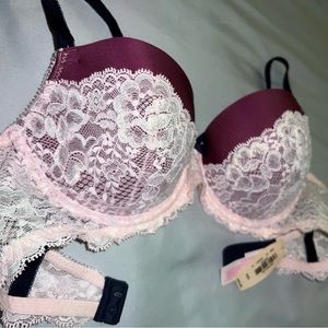 Victoria's Secret Pink and Burgundy Lace Bra with Shimmer Detail, Size 32D, NWT